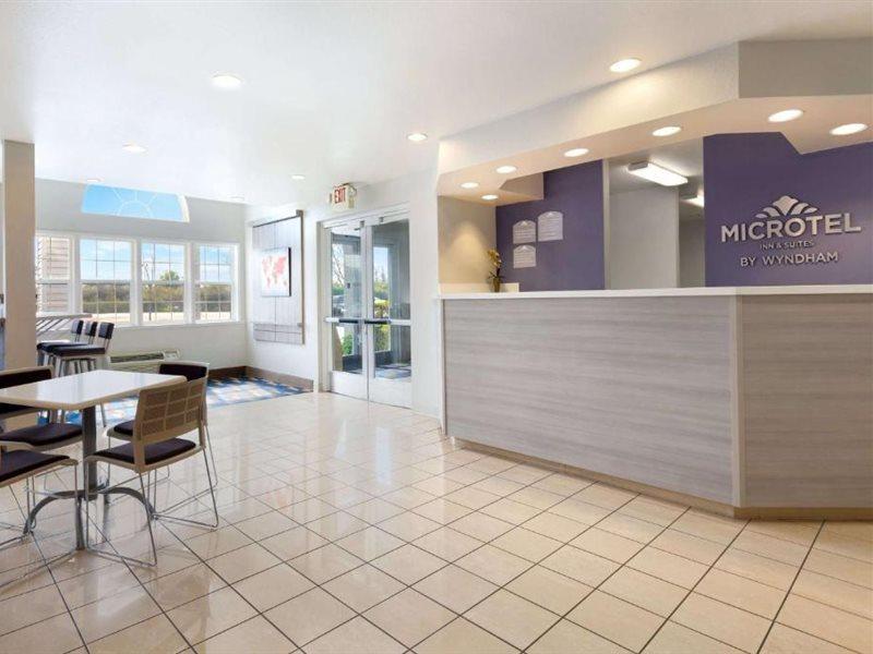 Microtel Inn & Suites Modesto Ceres Exterior foto